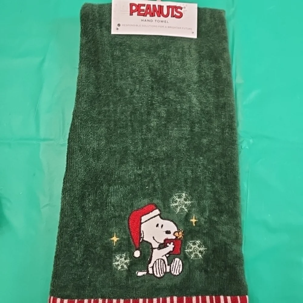 Peanuts Snoopy Christmas Green Hand Towel with Red Accents